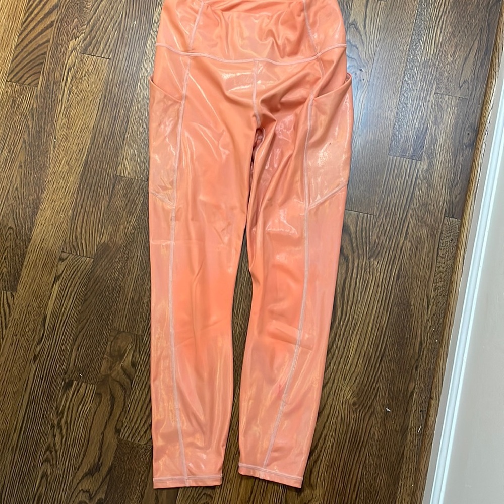 A pair of athletic leggings.